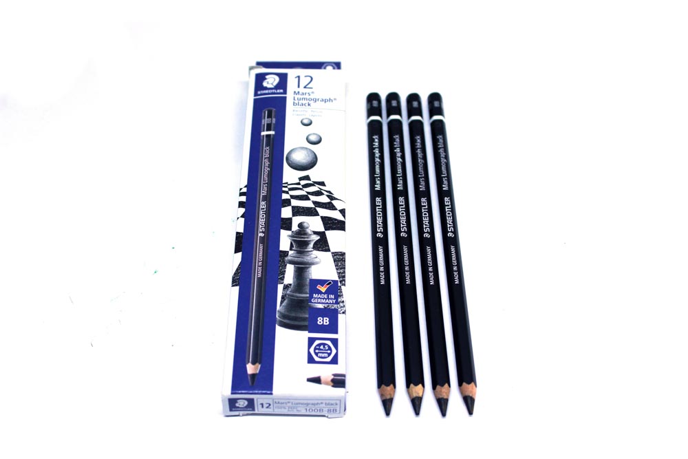 Staedtler Mars Lumograph Black lápices de grafito, revisión por Grafito  Comité 